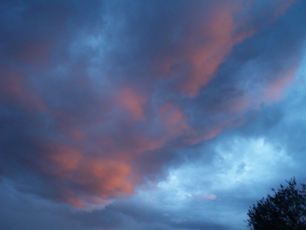 Wolken über dem Wohlensee